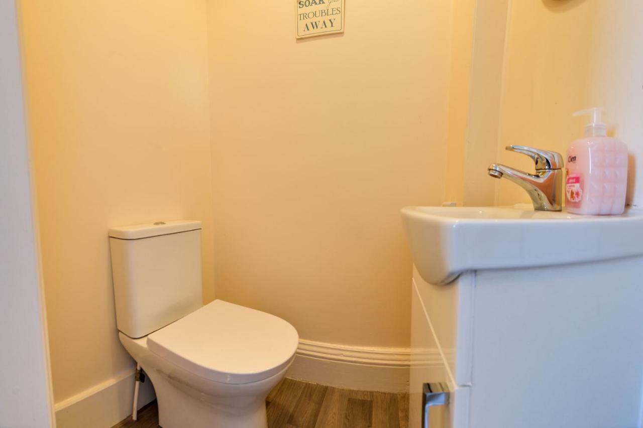 The Whitby Prospect, 2 Bed Apartment With Stunning Views, 2 Mins From Beach エクステリア 写真