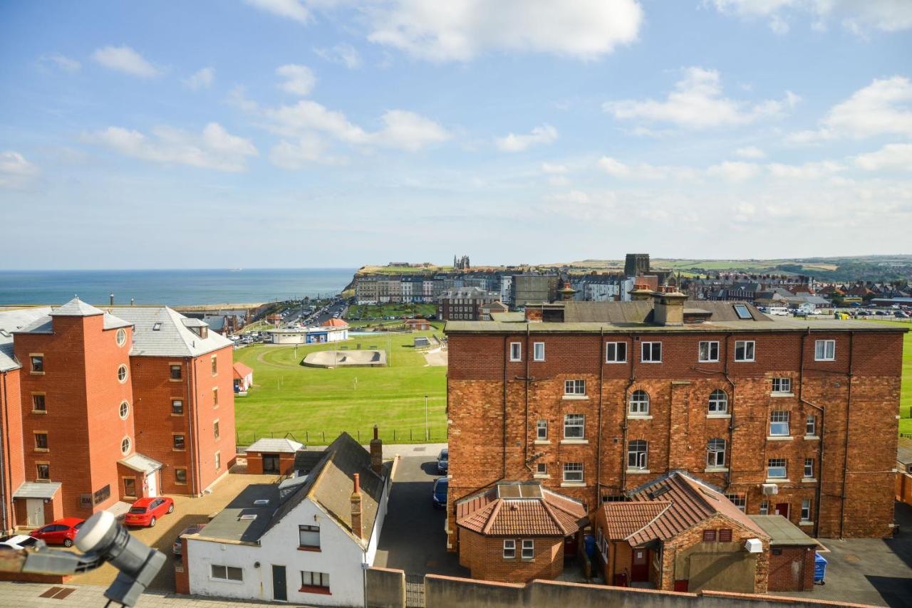 The Whitby Prospect, 2 Bed Apartment With Stunning Views, 2 Mins From Beach エクステリア 写真